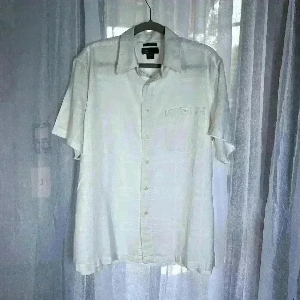Marc Edwards XL 100% Silk white/cream slight windowpane pattern short sleeve but